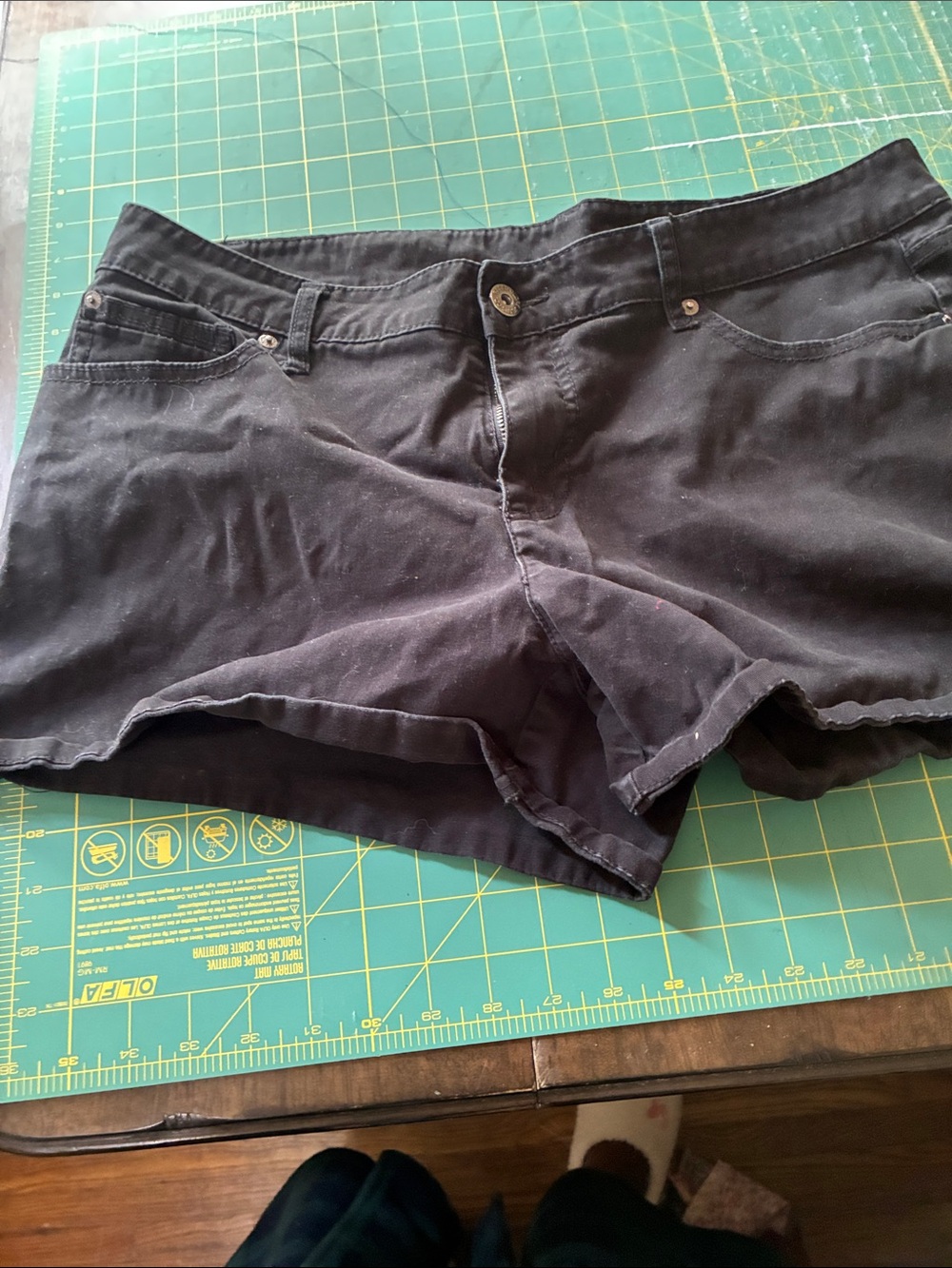 Faded Glory Black Denim-Style Jean Shorts